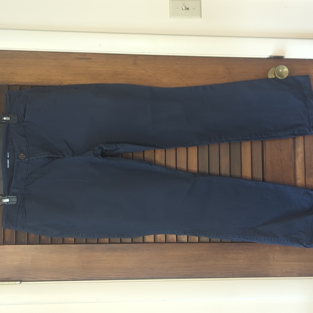Old Navy khaki boot cut pants in blue size 14